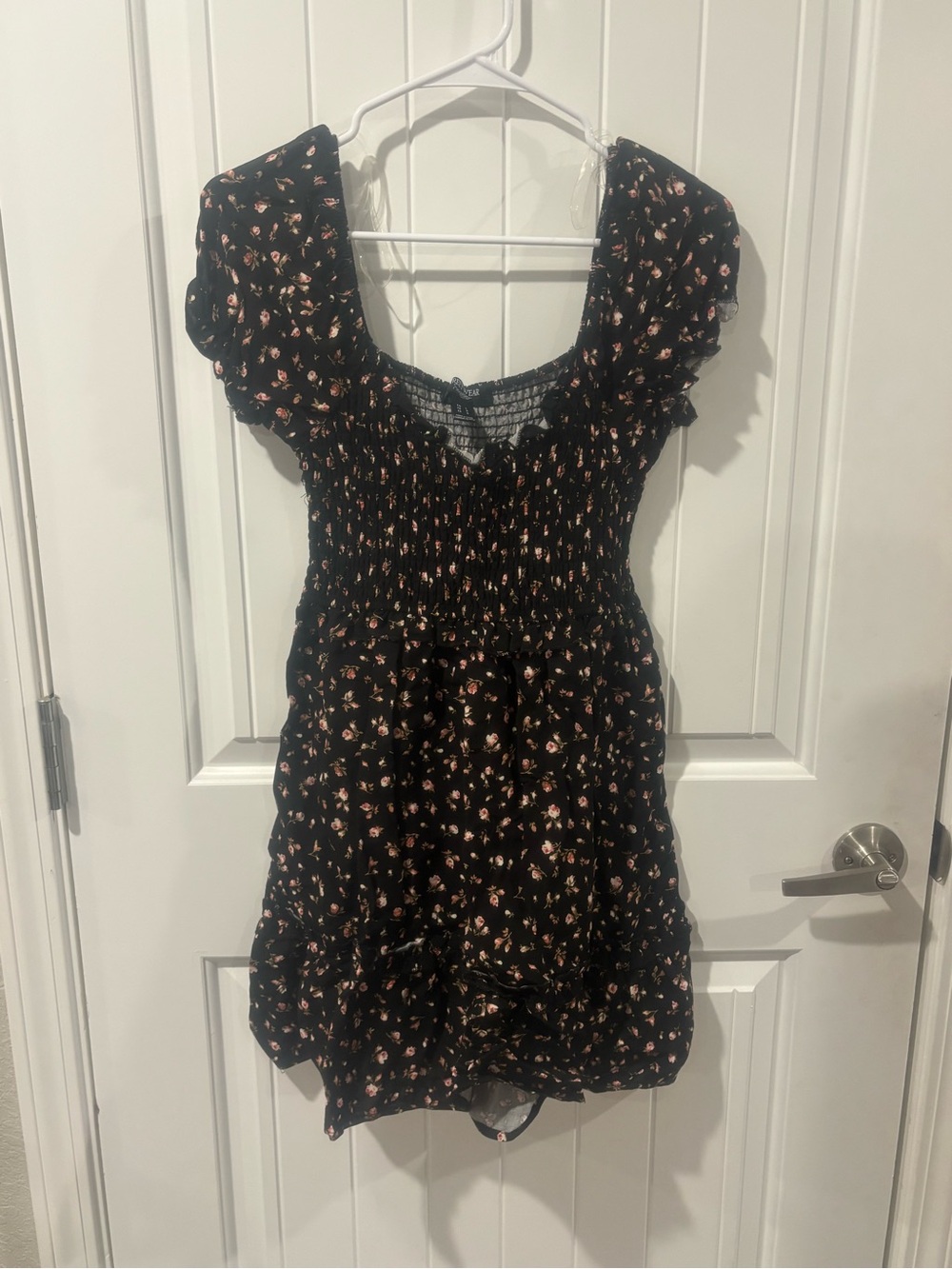 Streetwear Society Floral Smocked Dress Black Pink Ditsy Floral Size L